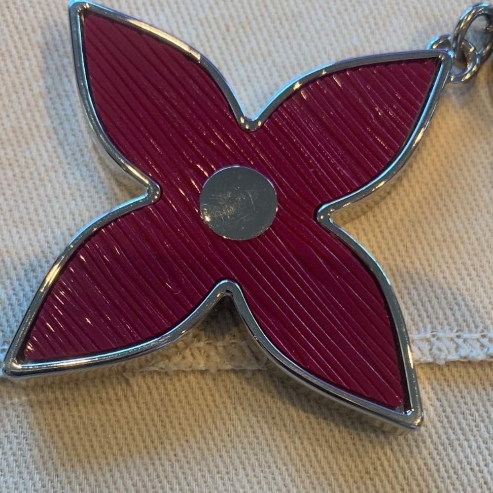 Louis Vuitton Authentic Metal bijoux sac fleur de epi Rubis Key Chain Bag Charm - Picture 6 of 16